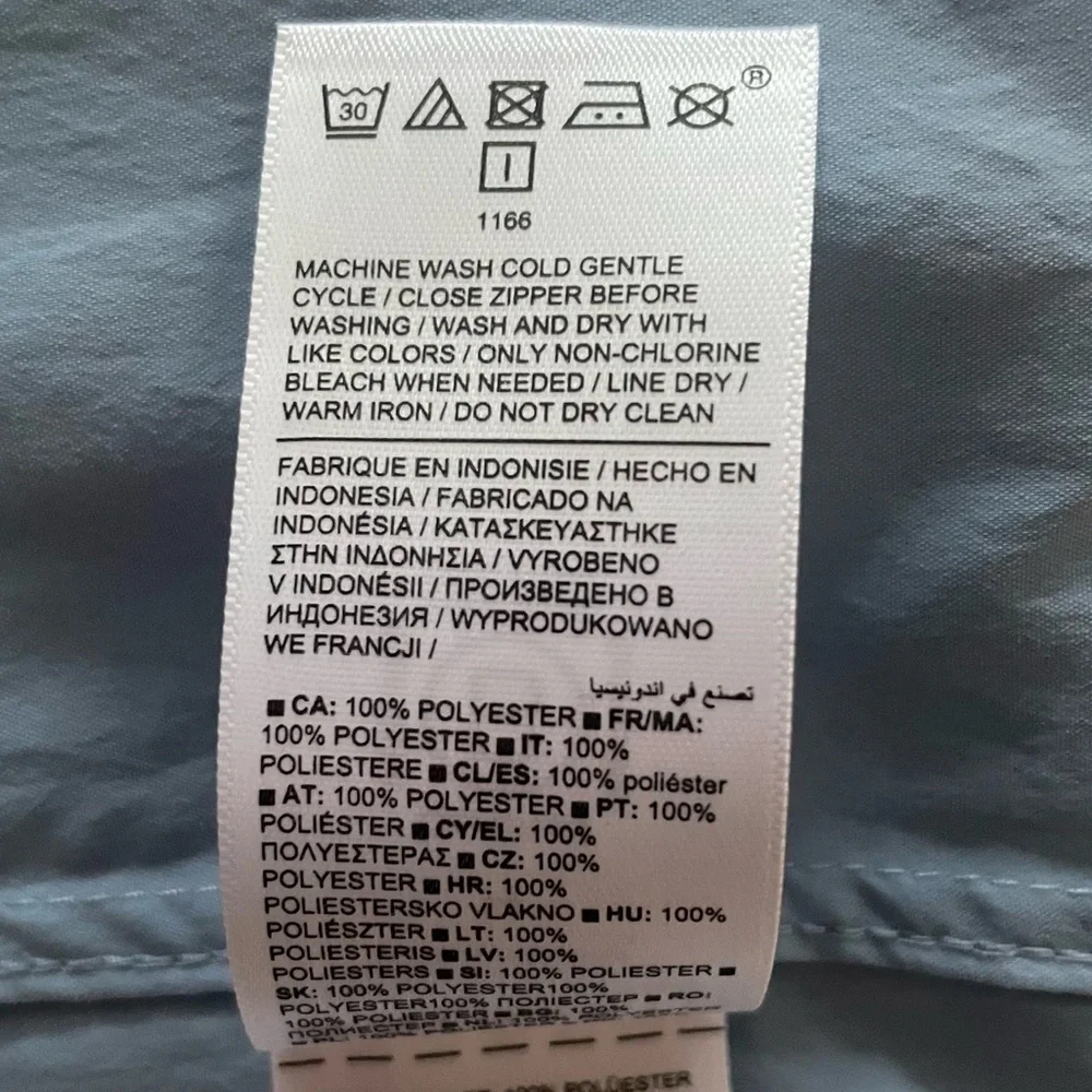Athleta Performance Poplin Top Oversized Heron Blue Medium 882549 - Picture 8 of 13